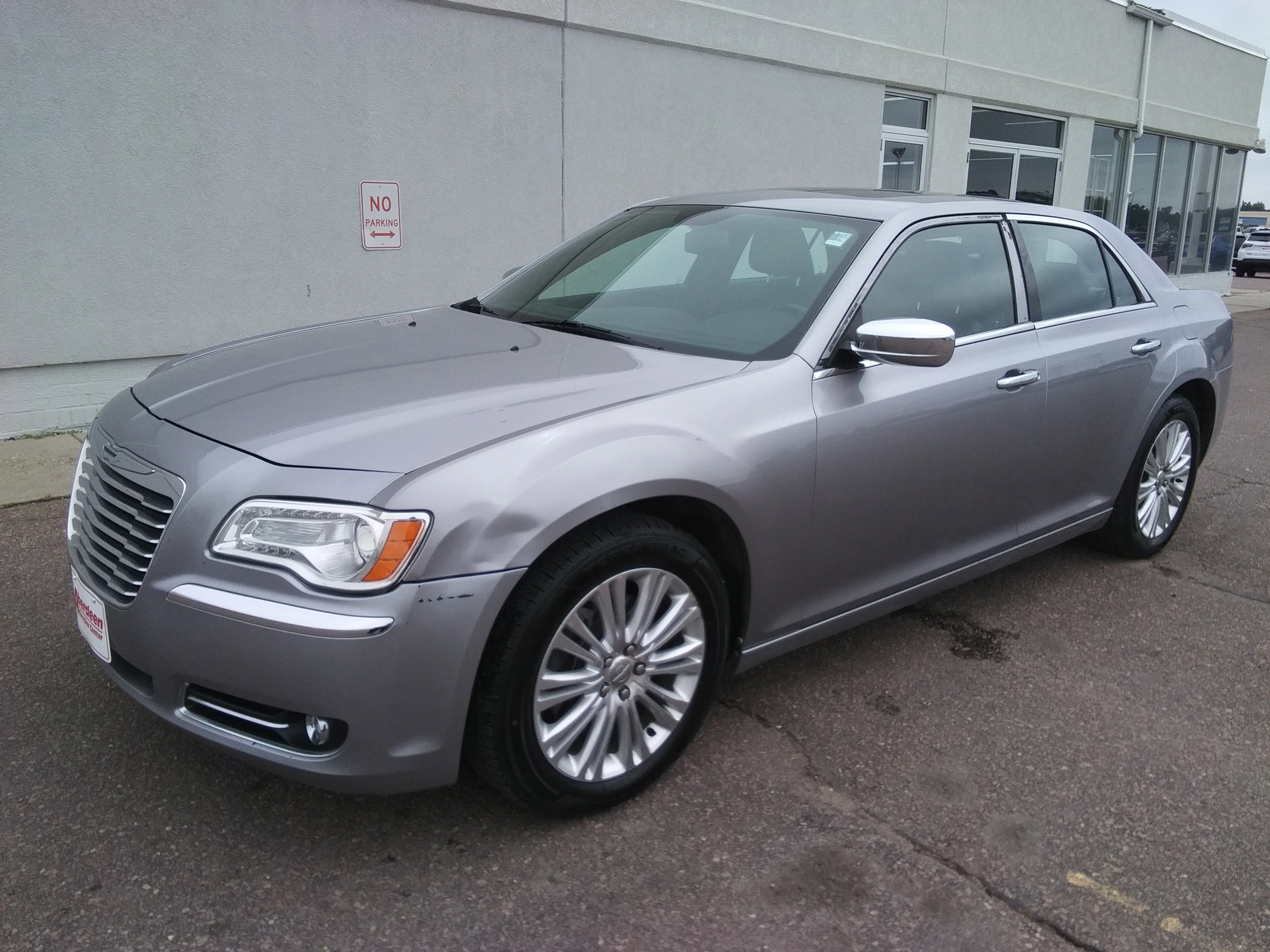 Used 2014 Chrysler 300 C with VIN 2C3CCAKG1EH216712 for sale in Aberdeen, SD