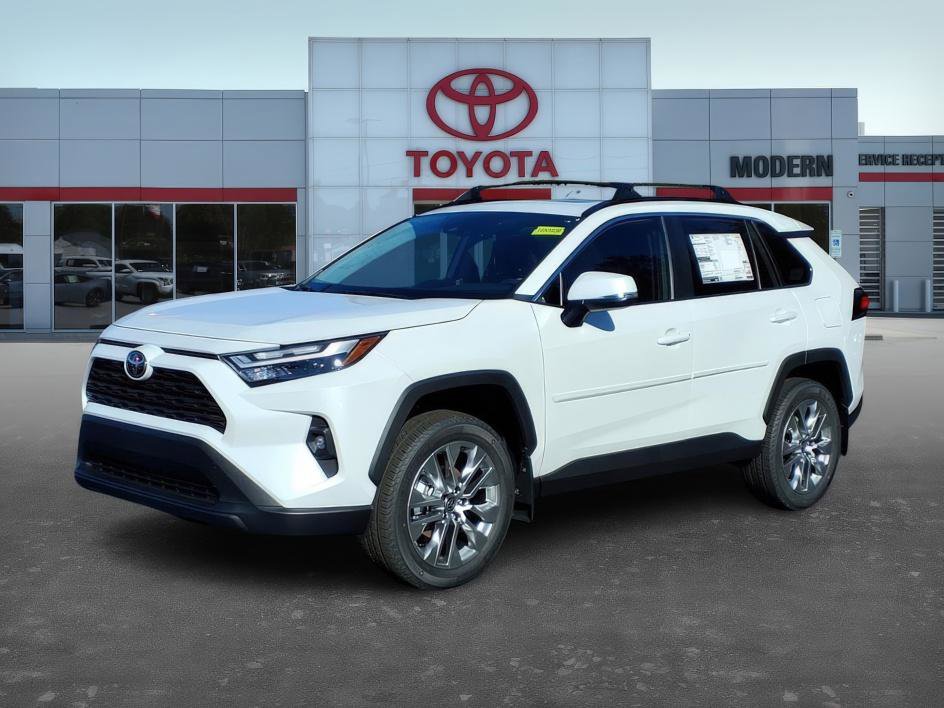 2025 Toyota RAV4 XLE Premium's photo
