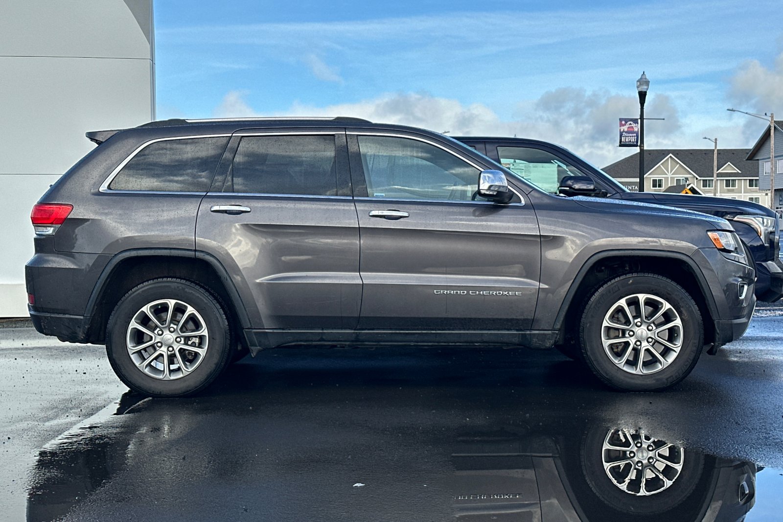 2014 Jeep Grand Cherokee Limited photo 2