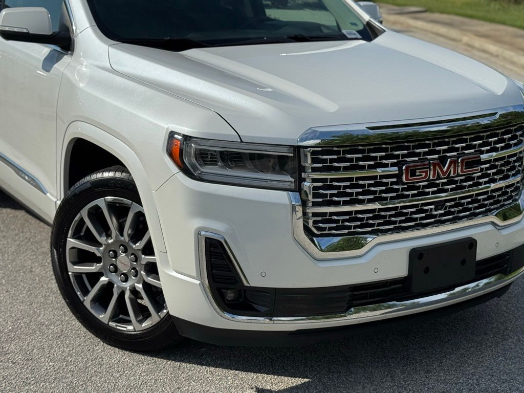 2023 Gmc Acadia Denali photo 3