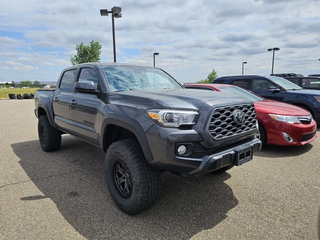 2022 Toyota Tacoma TRD Off-Road photo 3