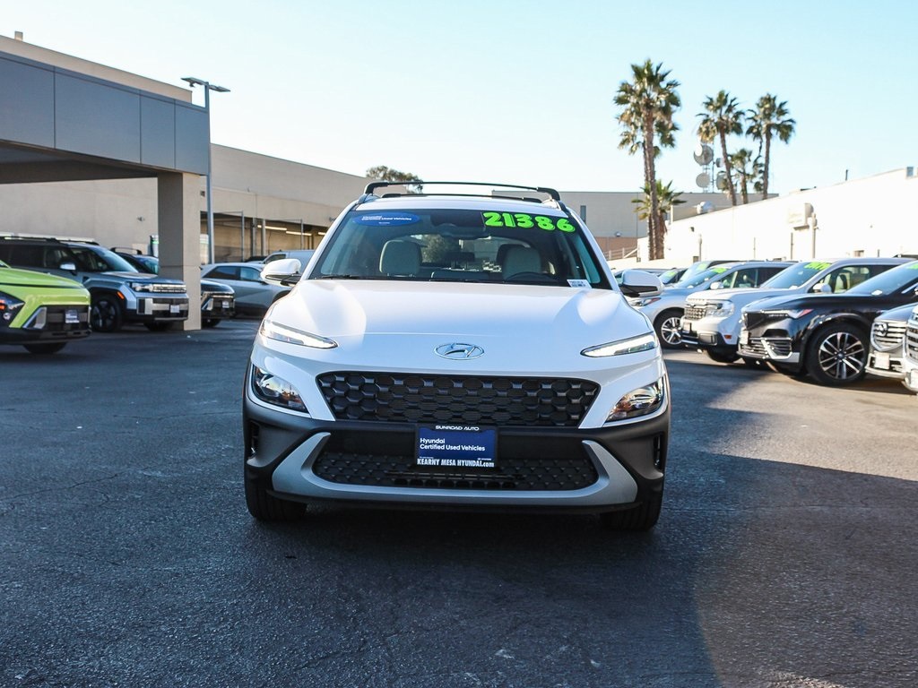2023 Hyundai Kona SEL photo 2