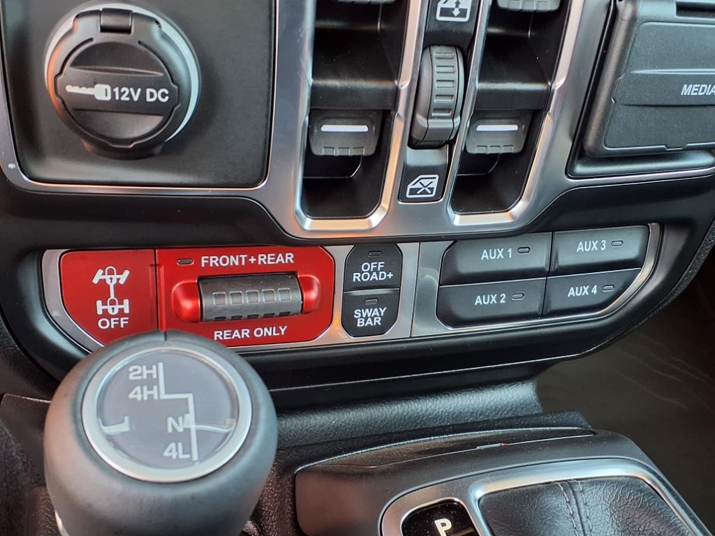 2025 Jeep Wrangler Rubicon photo 9