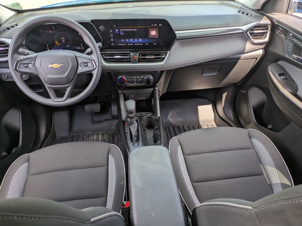 2025 Chevrolet Trailblazer LT photo 22