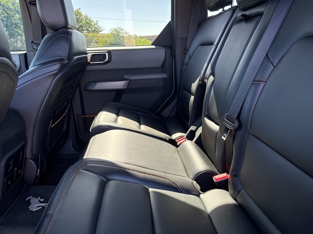 2023 Ford Bronco Badlands photo 9