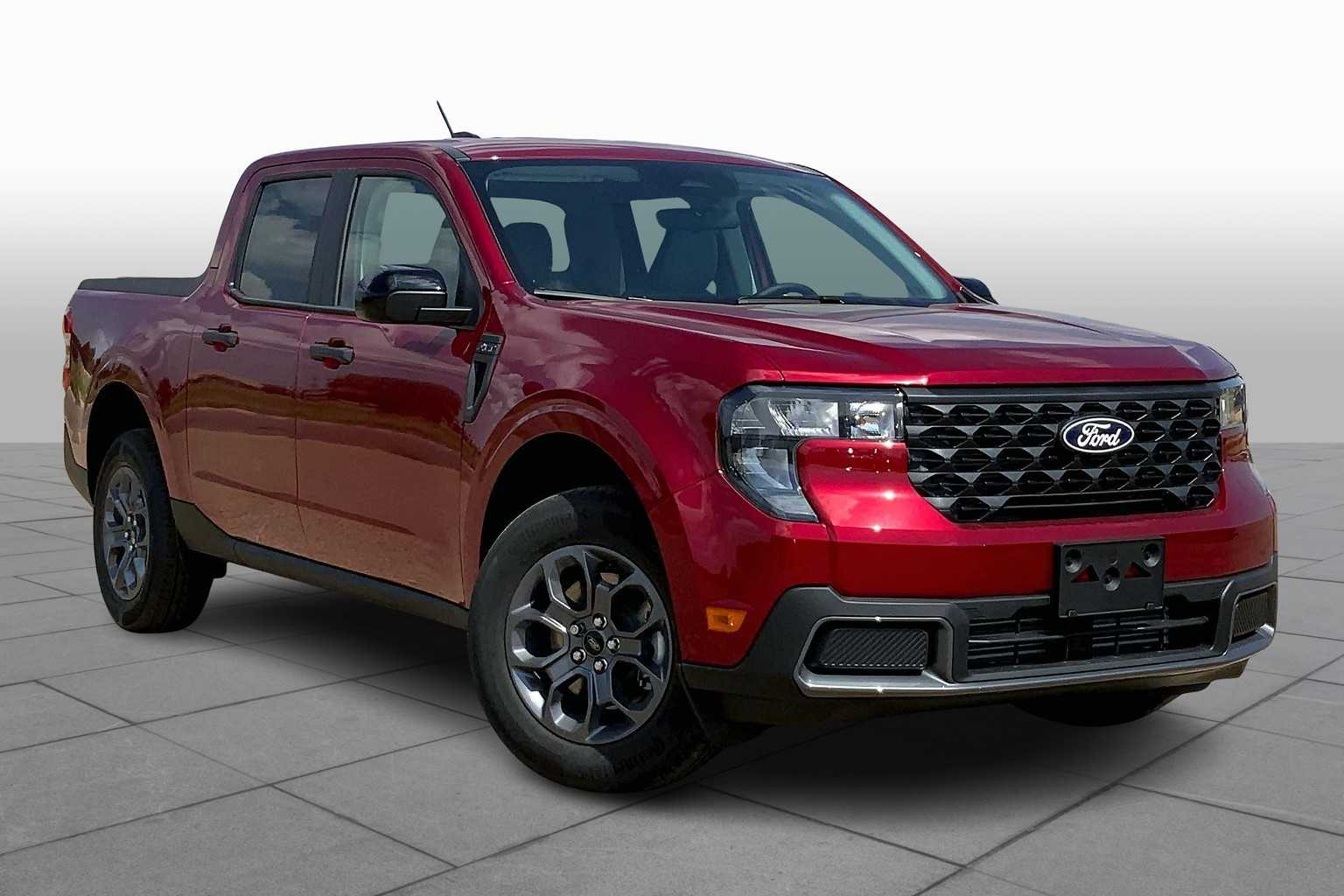 2025 Ford Maverick XLT photo 2