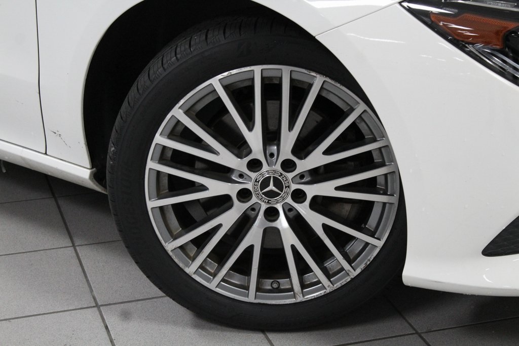 2022 Mercedes Benz CLA 250 photo 3