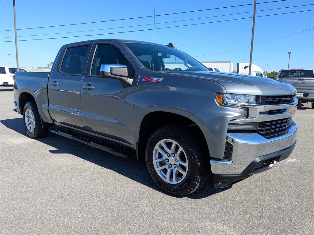 2019 Chevrolet Silverado 1500 LT photo 2