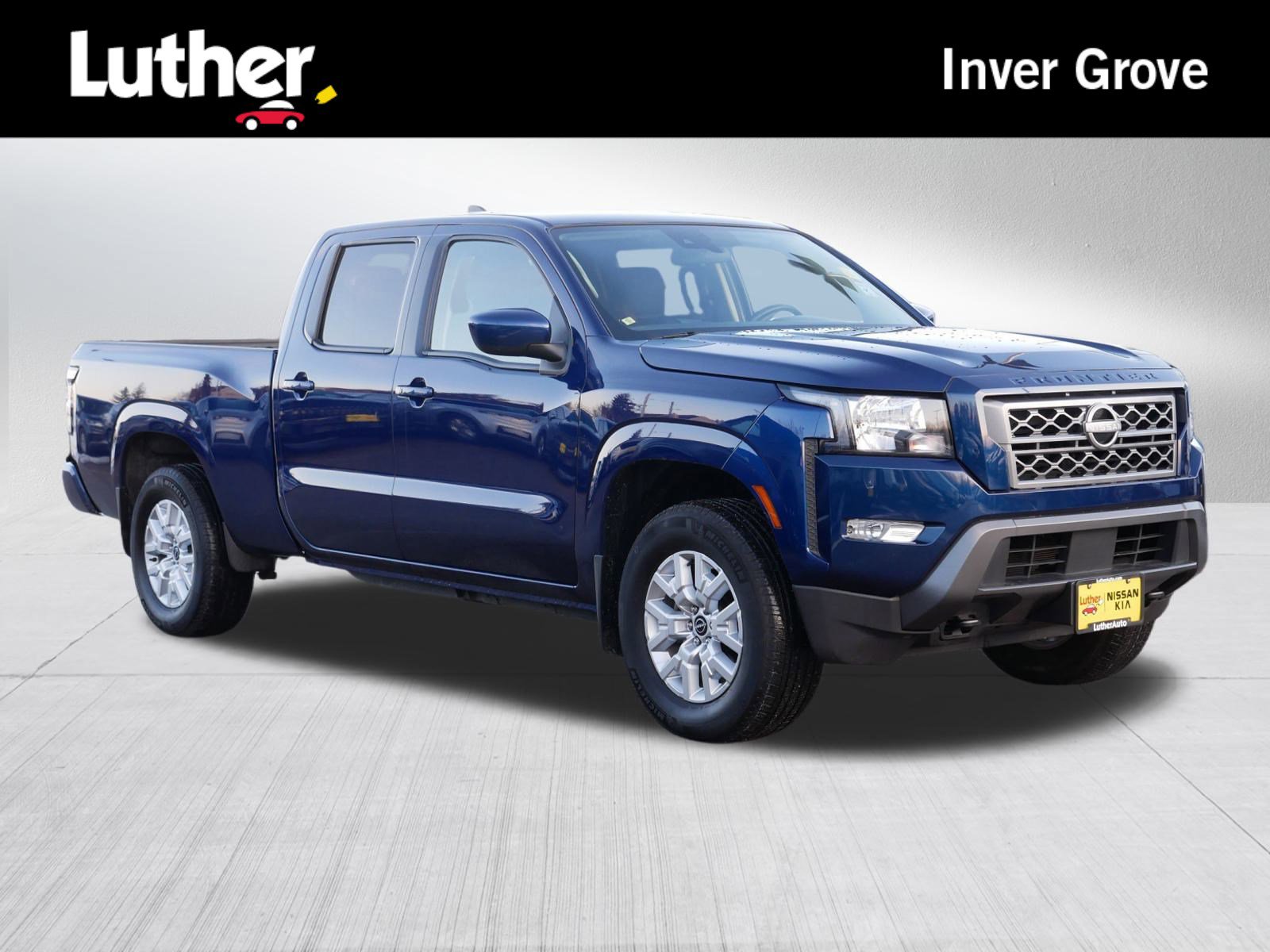 2023 Nissan Frontier SV's photo