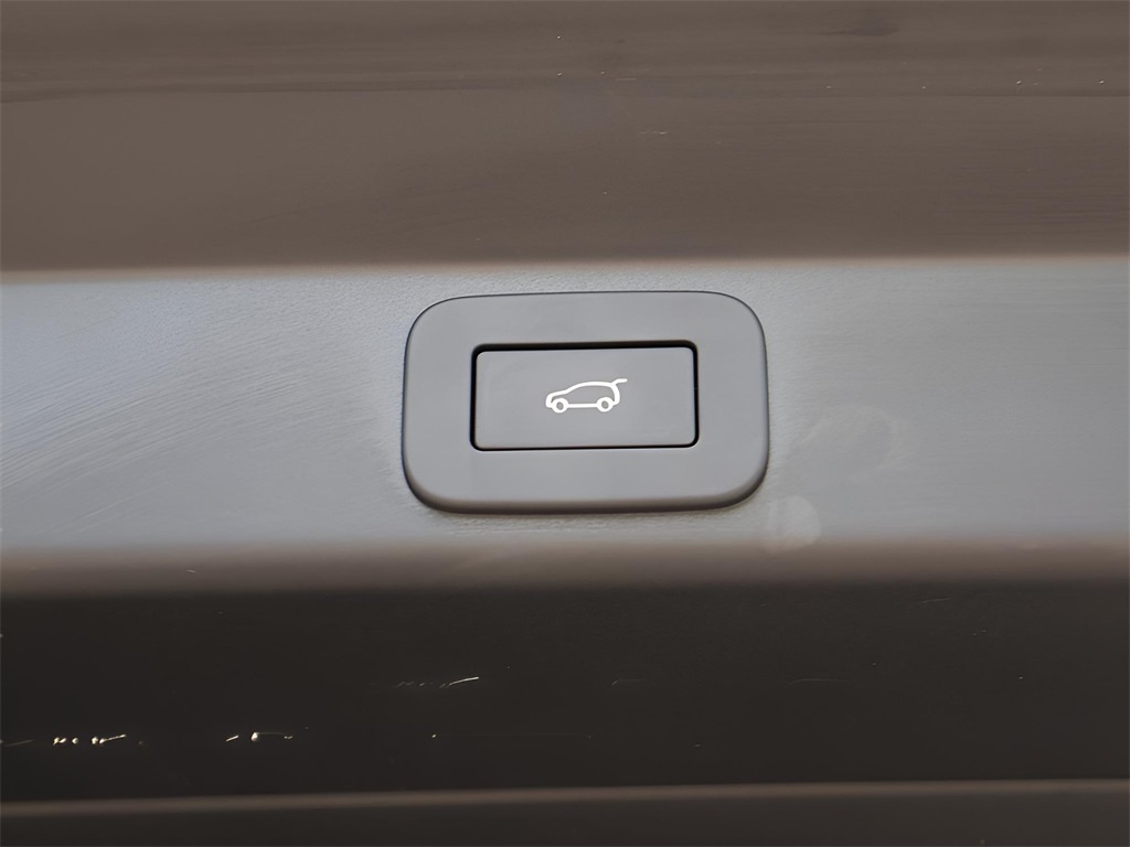 2024 Land Rover Range Rover Sport SE photo 16