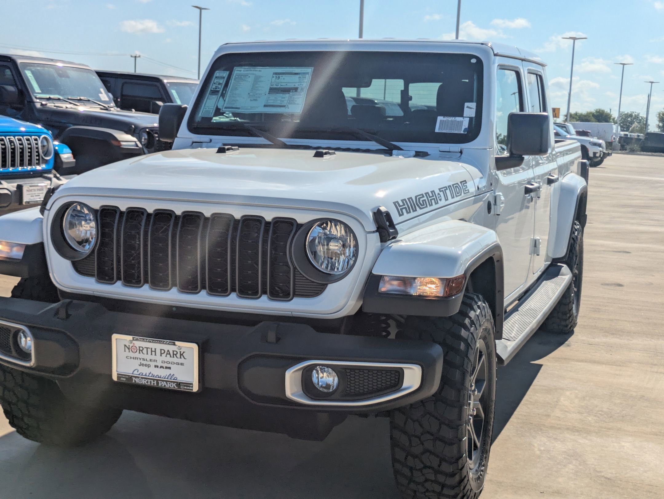 2025 Jeep Gladiator Sport photo 7