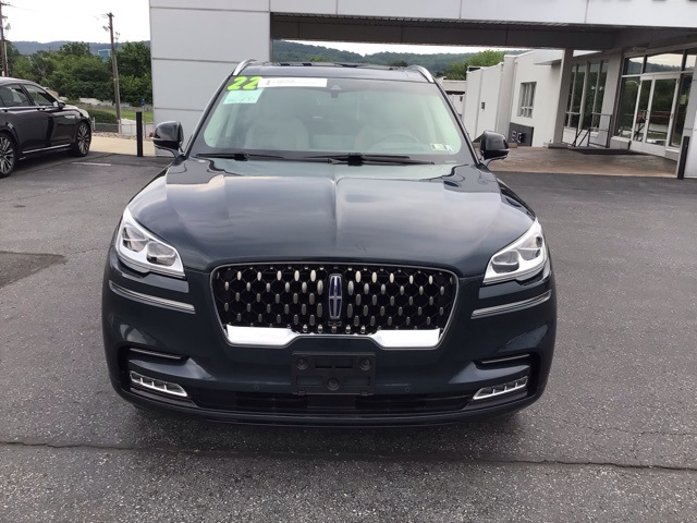 2022 Lincoln Aviator Grand Touring photo 3