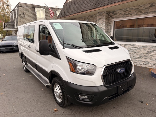 2023 Ford Transit photo 3