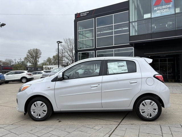 2024 Mitsubishi Mirage ES photo 3