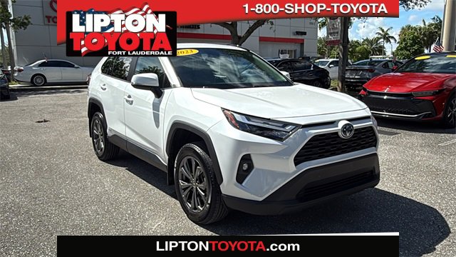 2023 Toyota RAV4 XLE Premium's photo