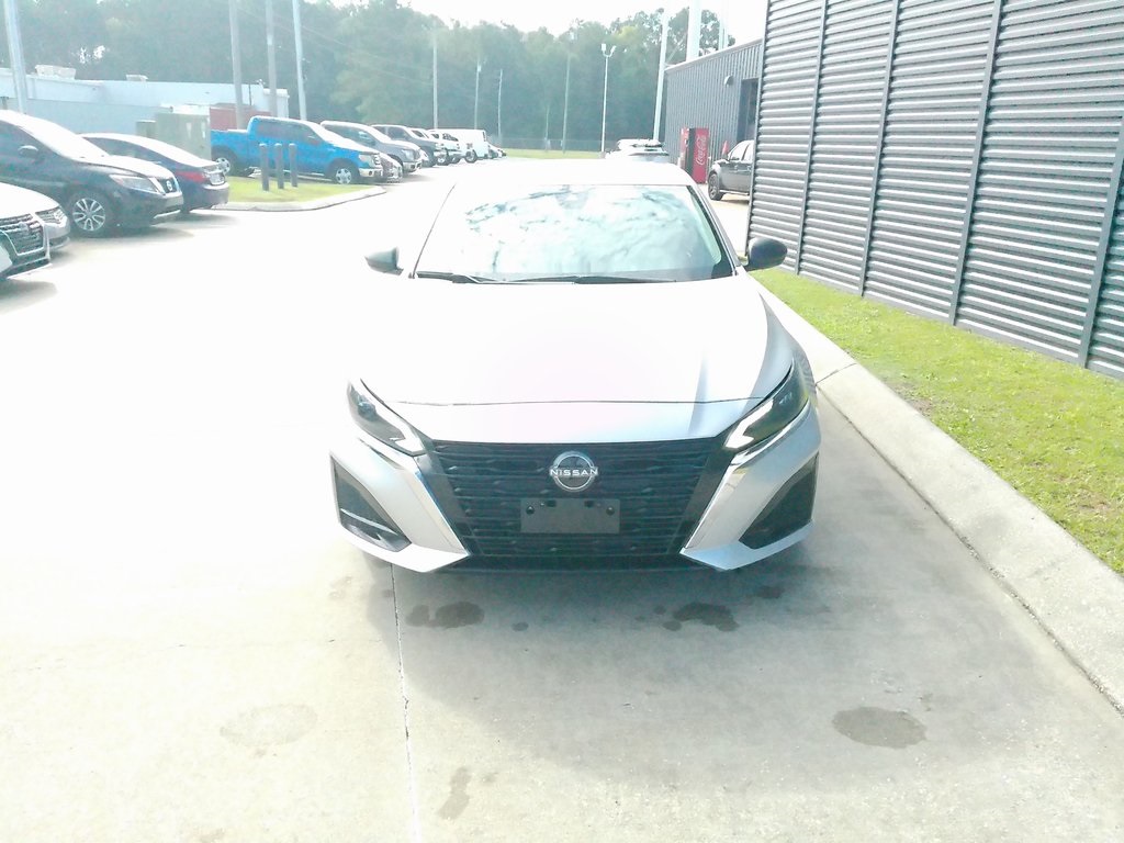 2024 Nissan Altima 2.5 SV photo 7