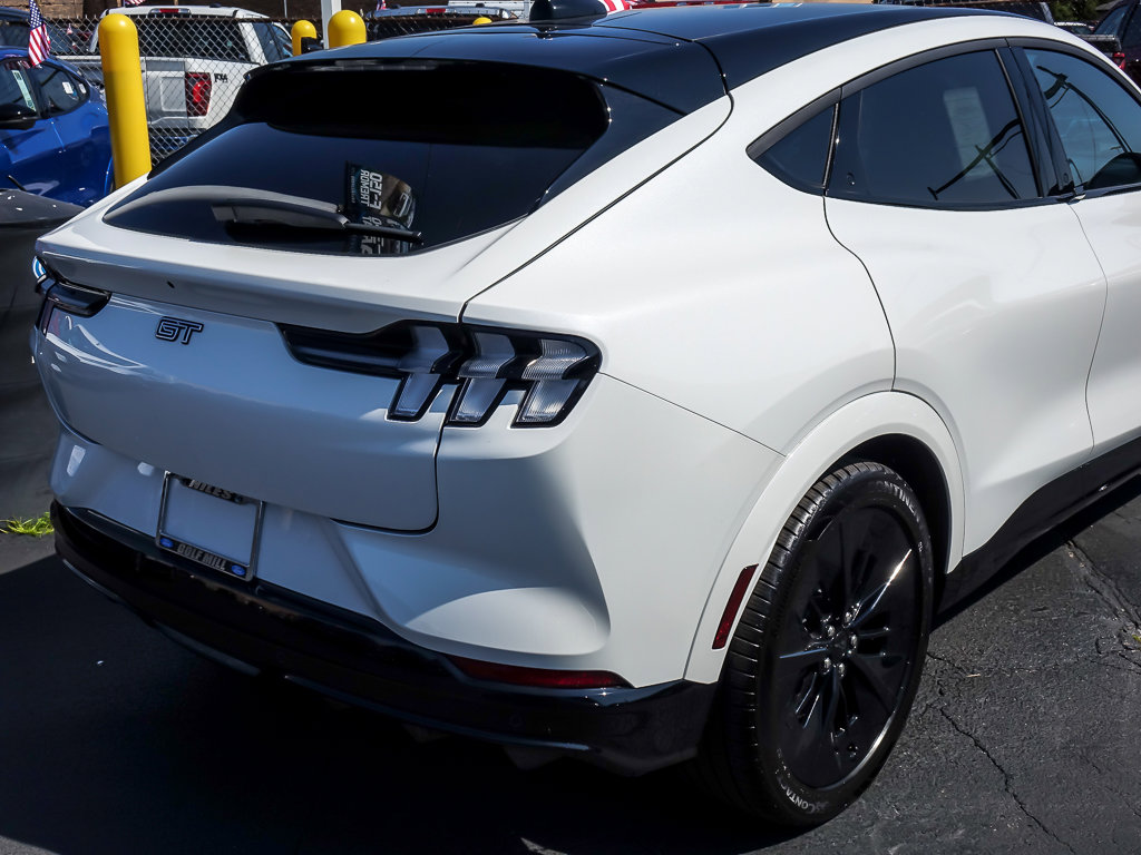 2025 FORD MUSTANG MACH-E - Image 5