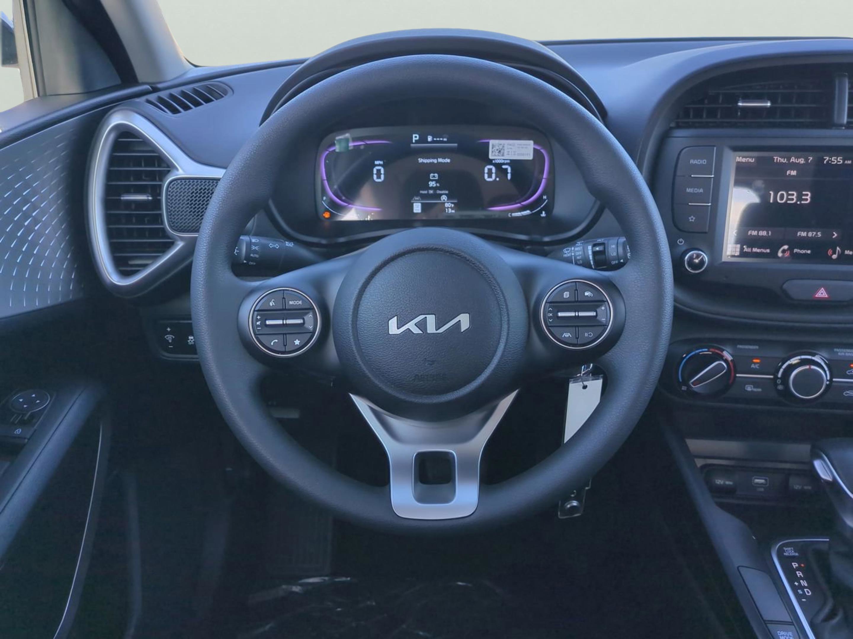 2025 Kia Soul LX photo 16