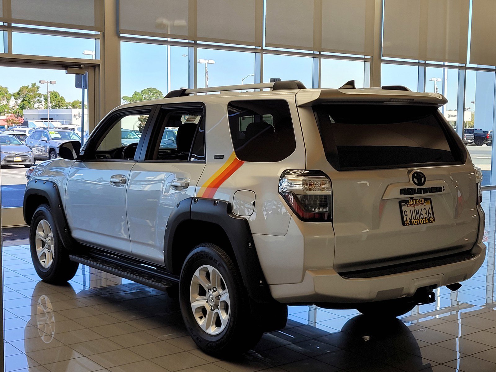 2022 Toyota 4Runner SR5 photo 6