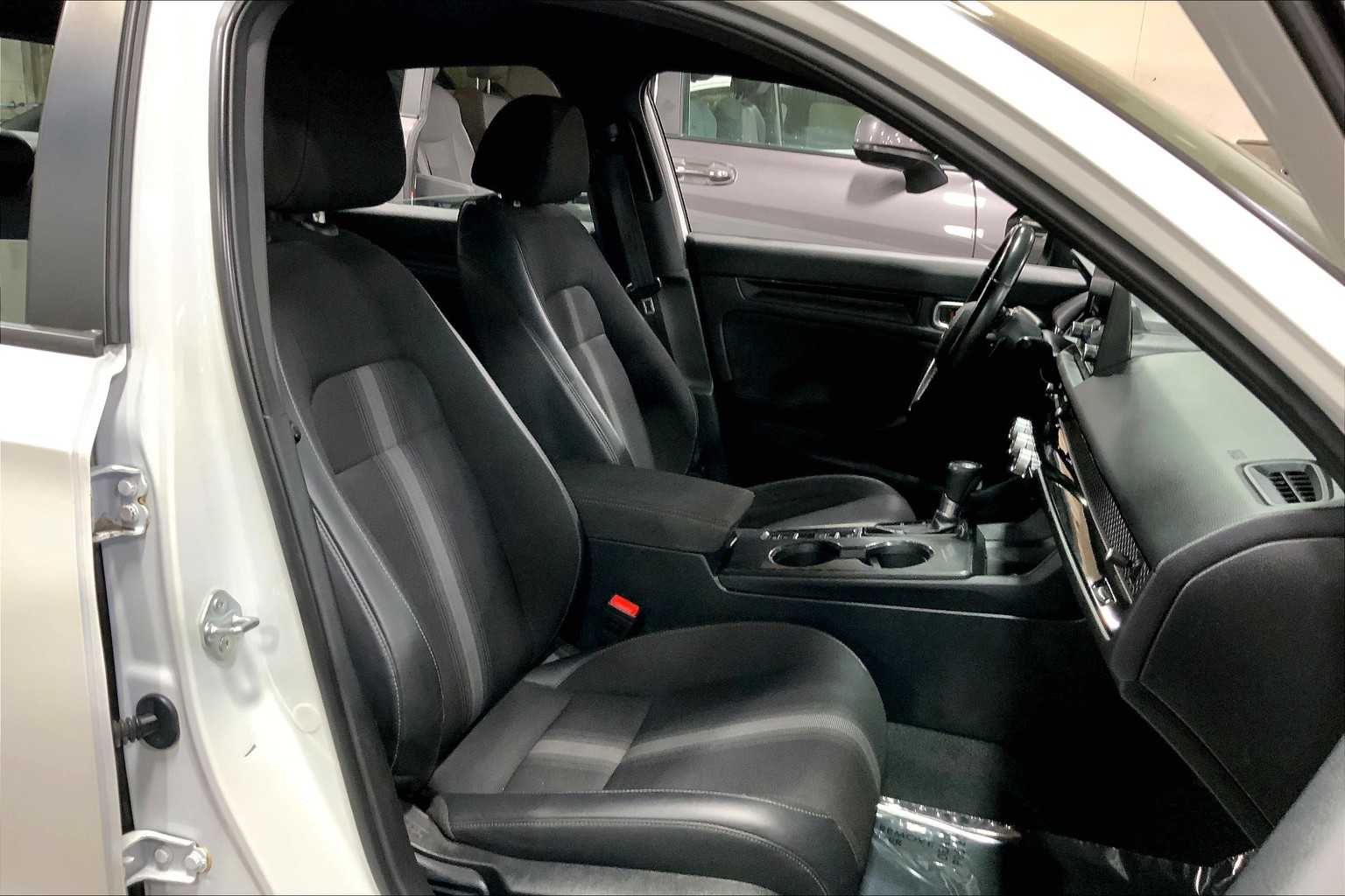 2022 Honda Civic Sport photo 8