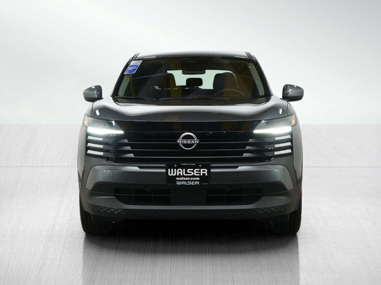 2025 Nissan Kicks SV photo 2