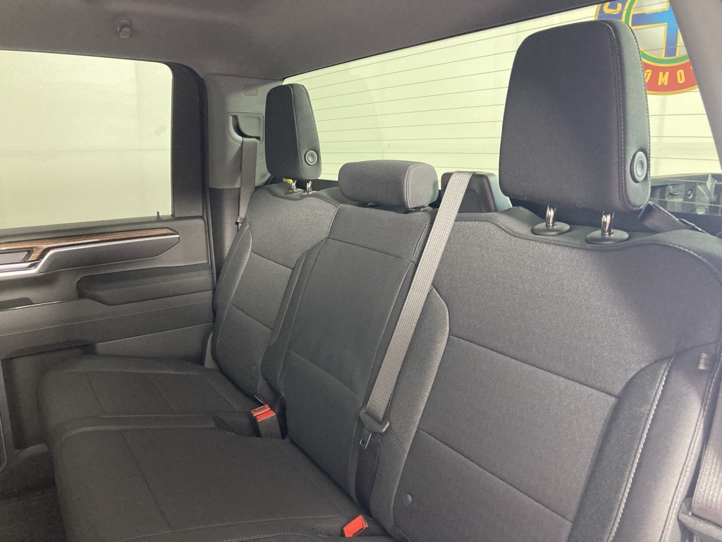 2025 Chevrolet Silverado 2500HD LT photo 15