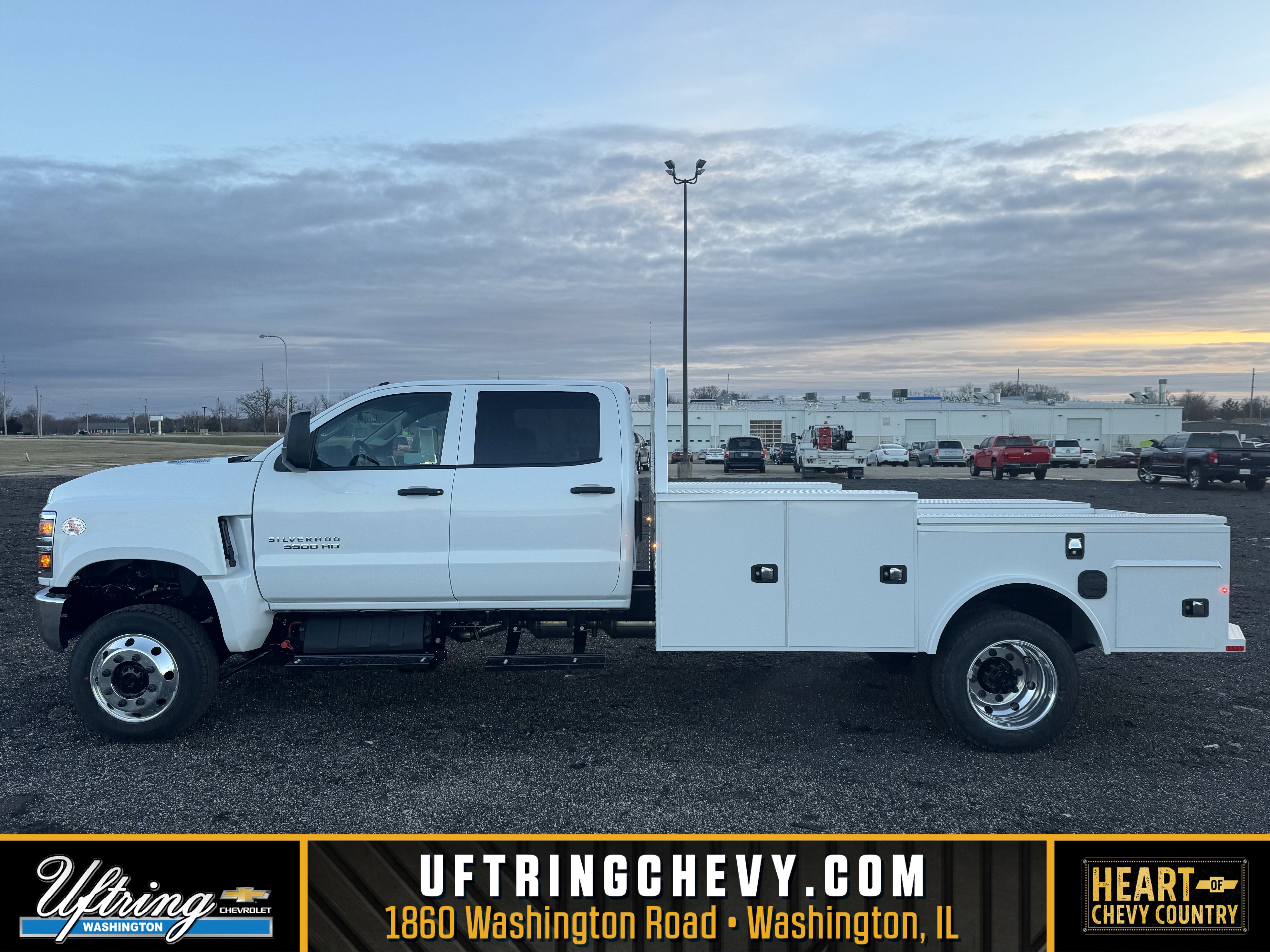 2025 Chevrolet Silverado 4500 Medium Duty Chassis Cab Work Truck's photo