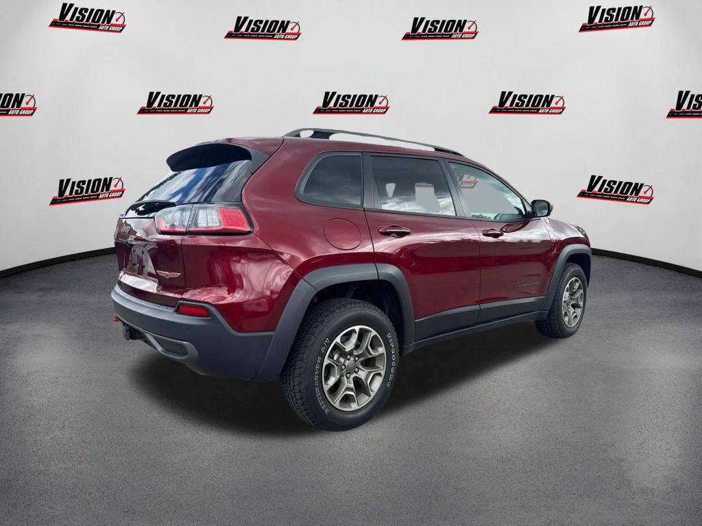 2020 Jeep Cherokee Trailhawk photo 5