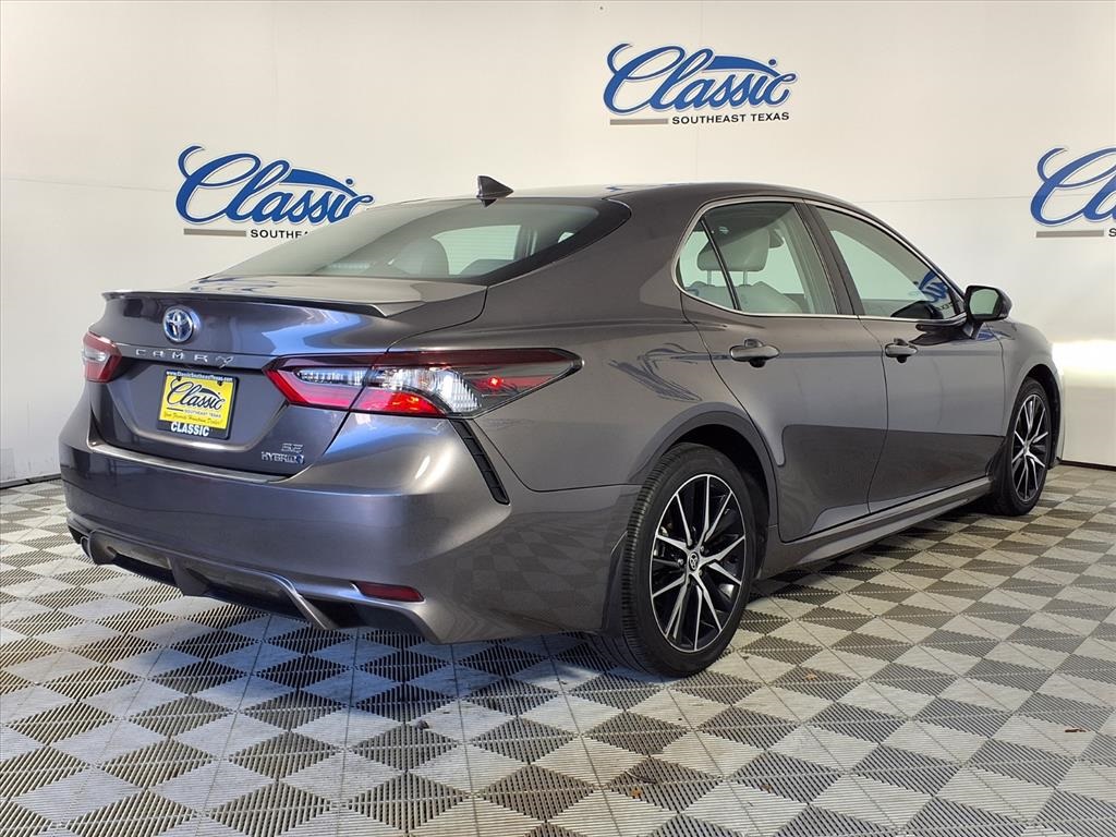 2023 Toyota Camry Hybrid SE photo 4