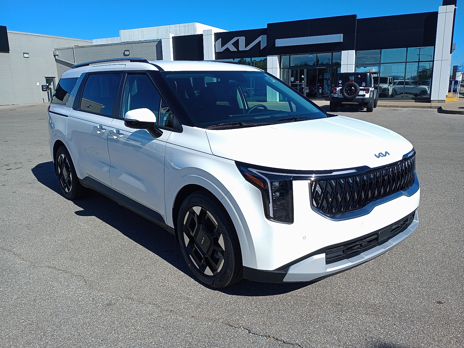 2026 Kia Carnival EX's photo