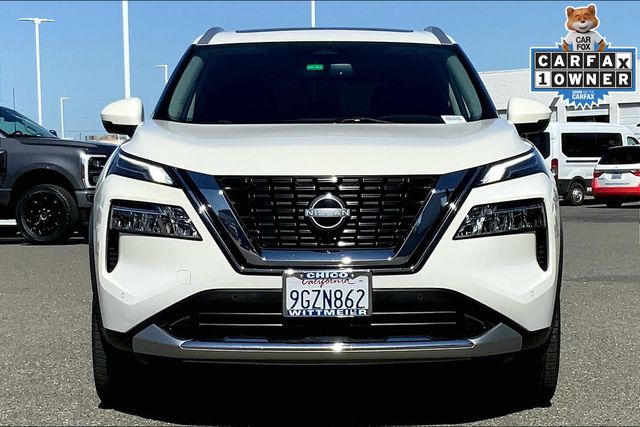 2023 Nissan Rogue Platinum photo 3