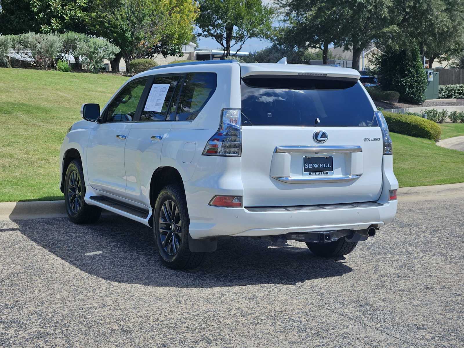 2021 Lexus GX 460 Premium photo 2