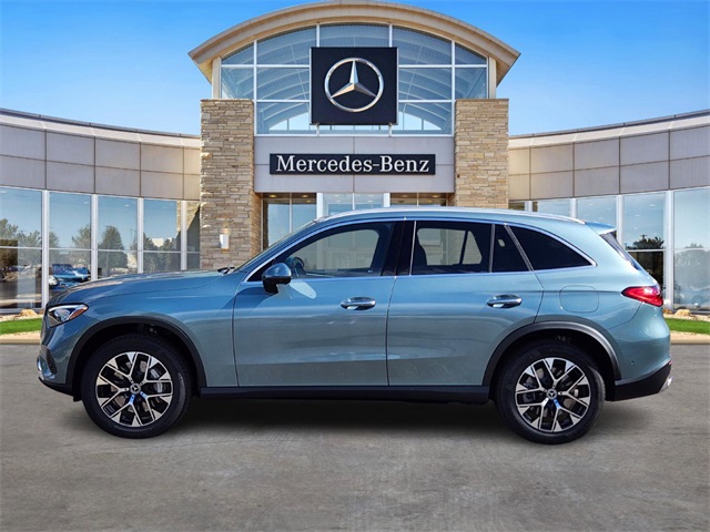 2026 Mercedes Benz GLC 350e 4MATIC photo 2