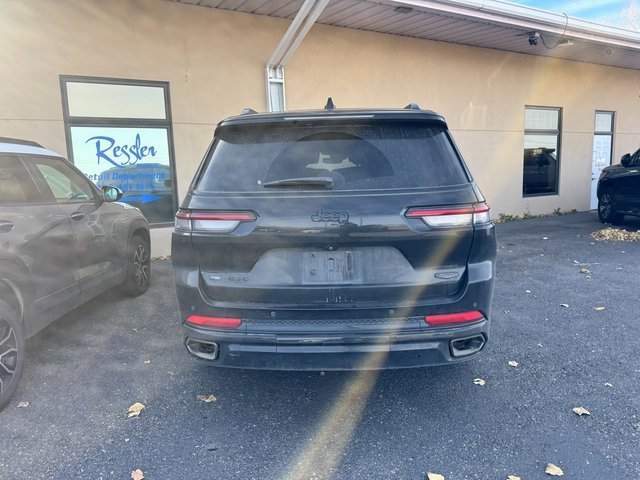 2023 Jeep Grand Cherokee L Summit photo 2