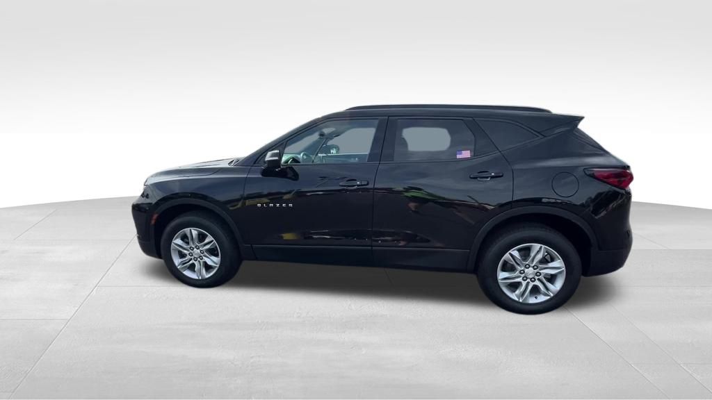 2020 Chevrolet Blazer 2LT photo 2