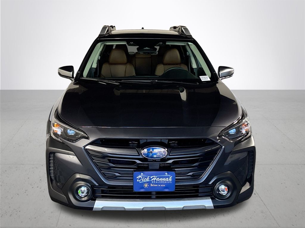 2025 Subaru Outback Touring XT photo 3