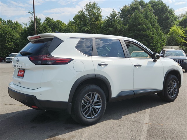 2026 Nissan Rogue S photo 3