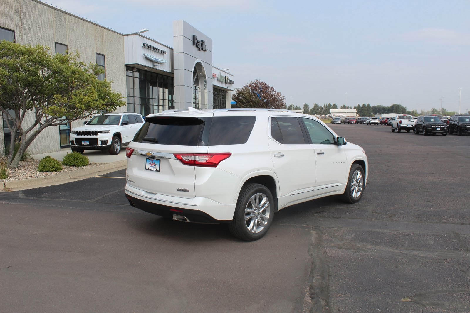 Used 2021 Chevrolet Traverse High Country with VIN 1GNEVNKW9MJ102541 for sale in Luverne, Minnesota