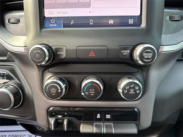 2024 Ram 2500 Big Horn photo 18