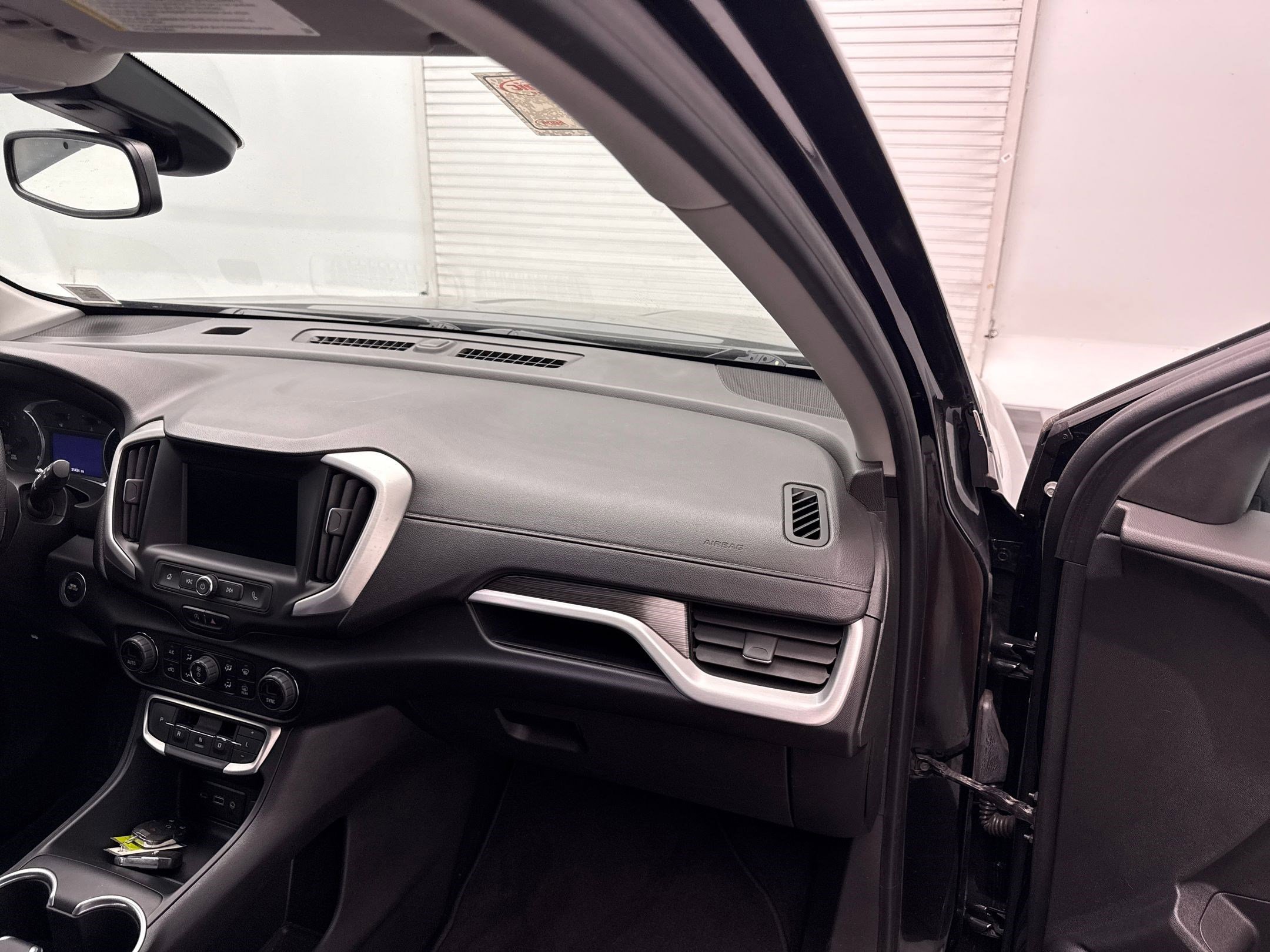 2022 Gmc Terrain SLE photo 25
