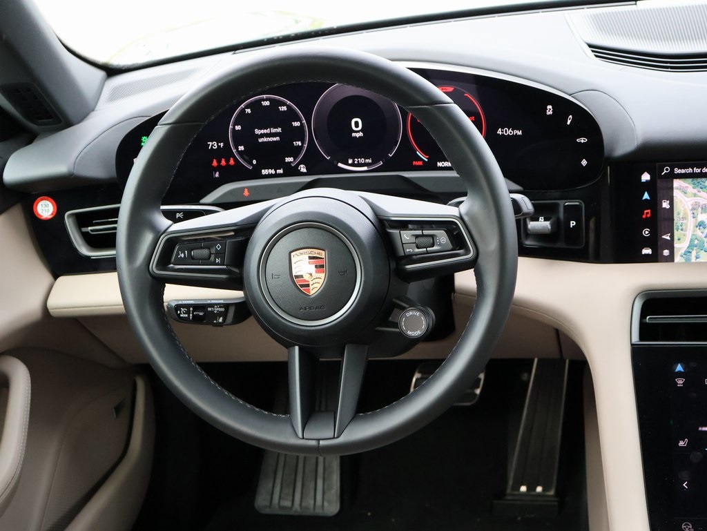 2025 Porsche Taycan 4S photo 17