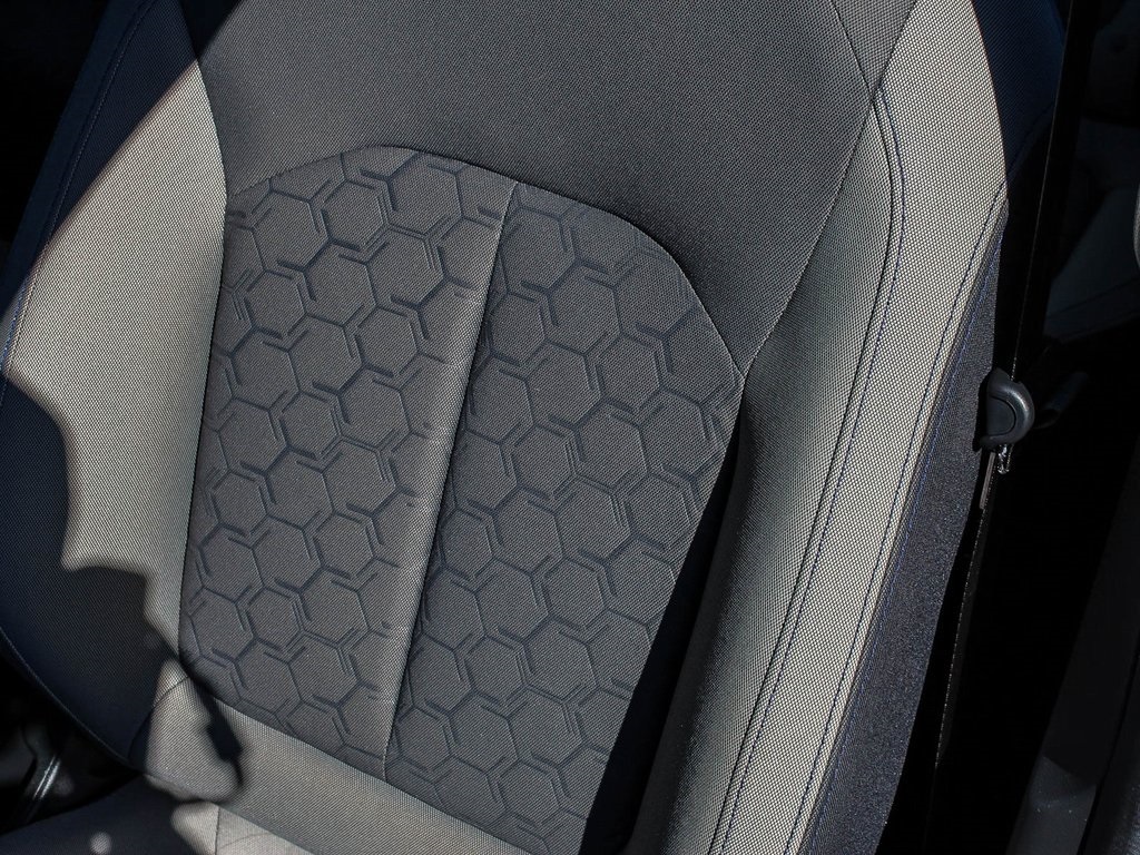 2025 Subaru Forester Base photo 20