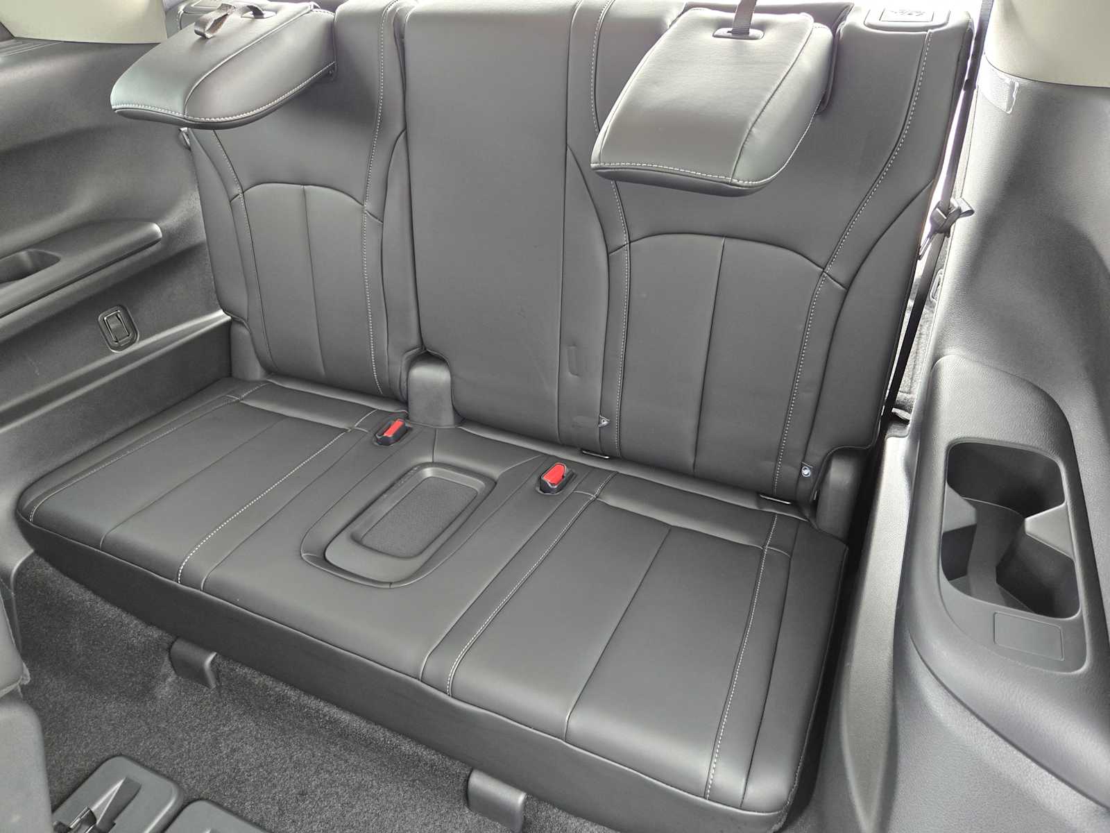 2026 Infiniti QX60 Luxe photo 18