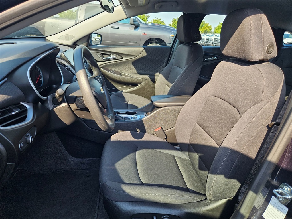 2023 Chevrolet Malibu 1LT photo 12