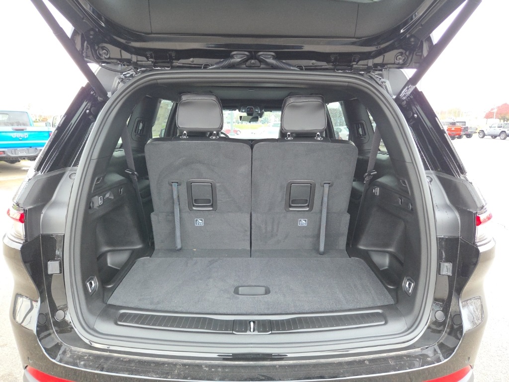 2025 Jeep Grand Cherokee Limited photo 4