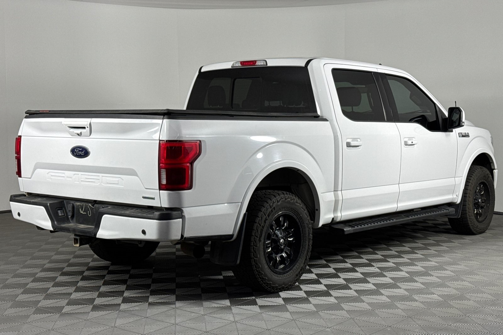 2019 Ford F-150 Lariat photo 4