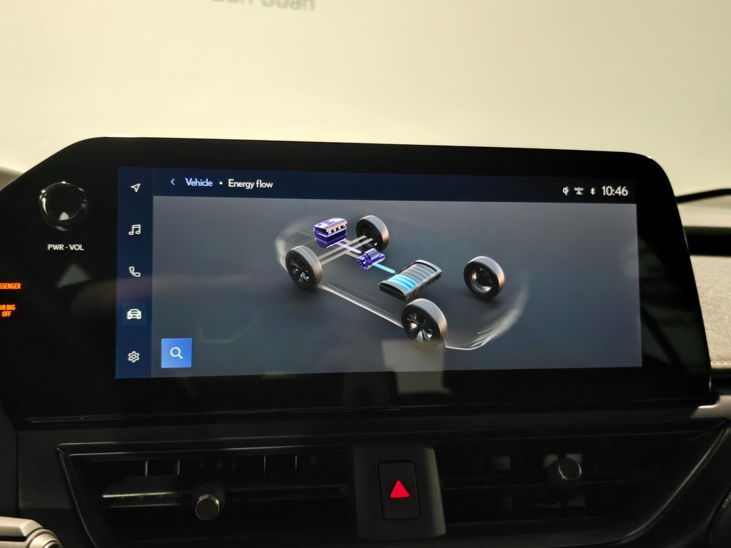 2025 Lexus UX photo 19