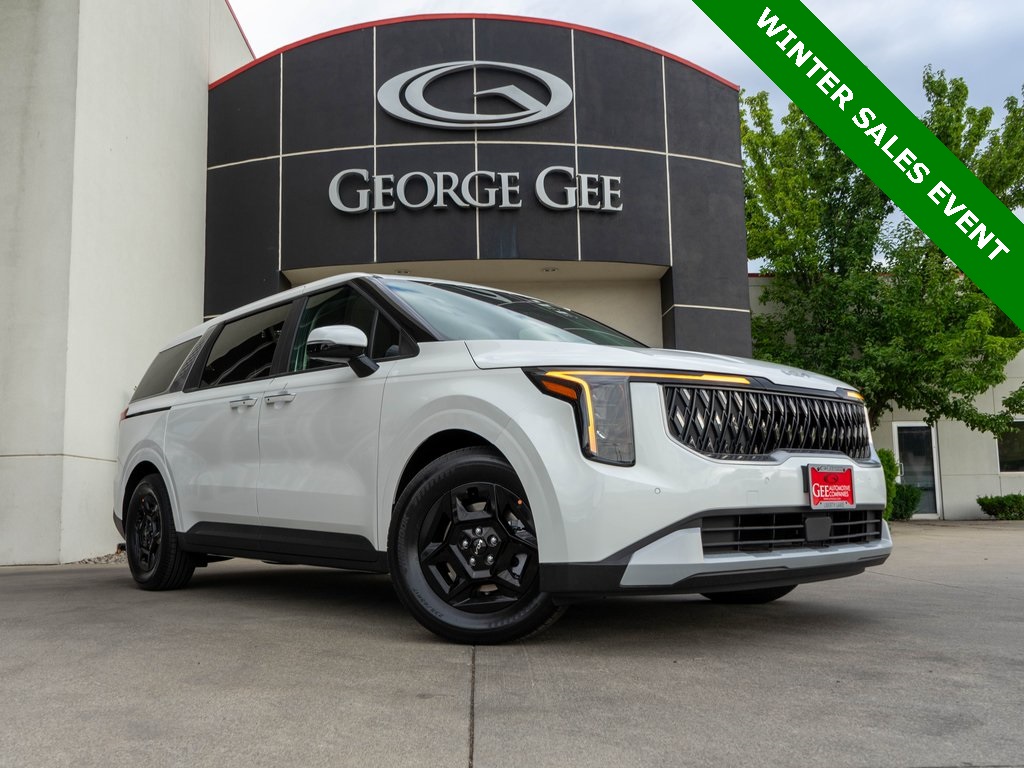 2026 Kia Carnival LX's photo