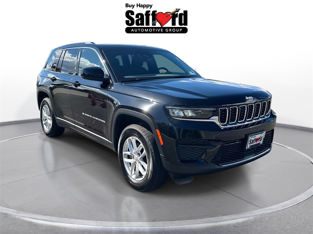 2025 Jeep Grand Cherokee Laredo photo 8
