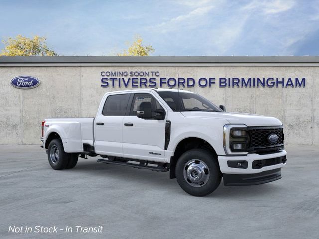 2026 Ford F-350 Super Duty XL's photo